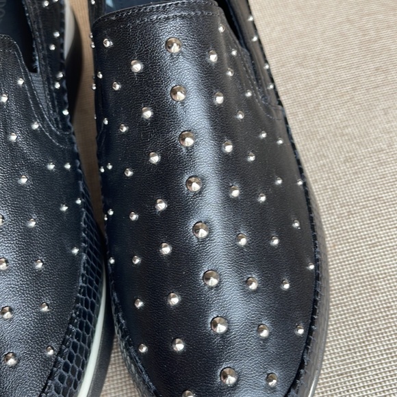 NWOT DONALD PLINER LIZZEE COMFY SLIP ON STUDDED PLATFORM LEATHER SHOES SIZE 8M - Picture 16 of 17